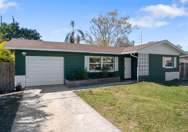 Photo 2 of Single family home for sale at 6522 112th Street, Seminole, FL 33772 | MLS# TB8510095 | Listing updated on 2026-08-31