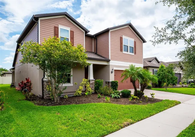Homes for sale in Lutz, FL | 18929 Birchwood Groves Dr, Lutz, FL 33558 | MLS# TB8510102