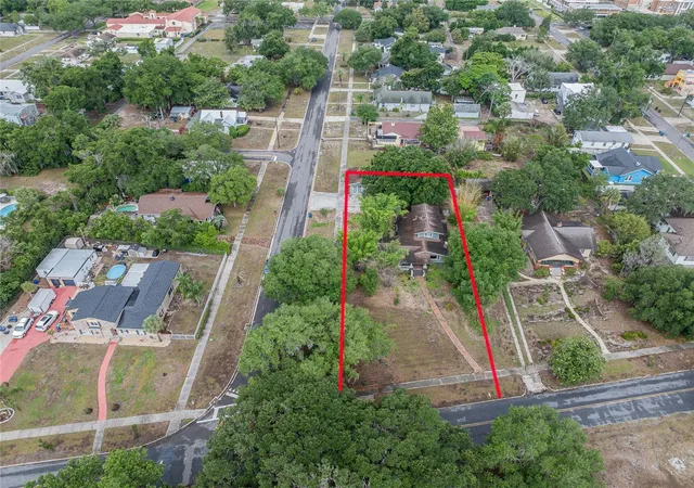2nd image of 116 S Lakeshore Blvd, Lake Wales, FL 33853 | MLS# TB8510115