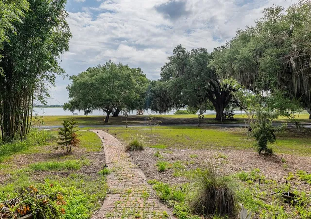 3rd image of 116 S Lakeshore Blvd, Lake Wales, FL 33853 | MLS# TB8510115