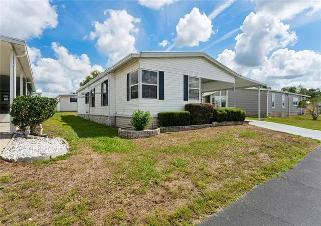 Photo 2 of Manufactured home for sale at 37621 Rosalita Ave, Zephyrhills, FL 33541 | MLS# TB8510123 | Listing updated on 2026-09-16
