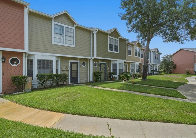 Photo 2 of Townhouse for sale at 2025 Waterleaf St, Orlando, FL 32837 | MLS# O6409025 | Listing updated on 2026-07-09