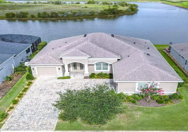 Homes for sale in Mount Dora, FL | 8461 Bridgeport Bay Cir, Mount Dora, FL 32757 | MLS# G5112548