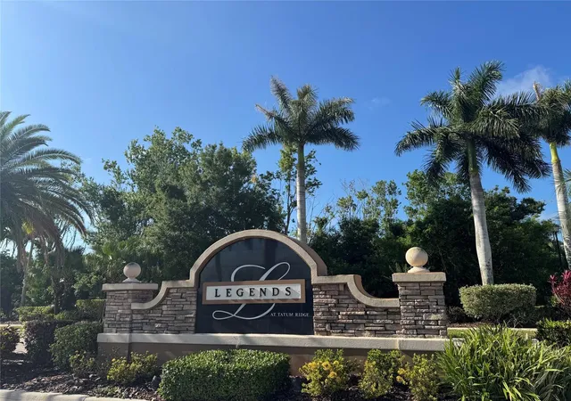 Photo 4 of Single family home for sale at 7884 Kavanagh Ct, Sarasota, FL 34240 | MLS# A4694129 | Listing updated on 2026-05-20