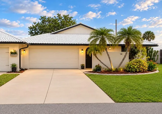 Photo 1 of Single family home for sale at 14 Idle Sands Dr, Venice, FL 34293 | MLS# A4694130 | Listing updated on 2026-09-21