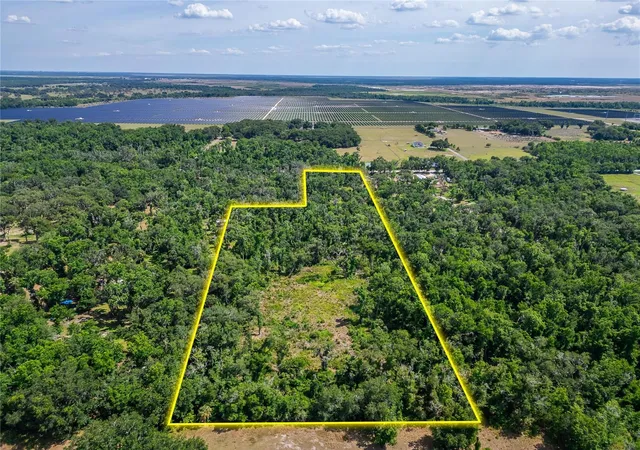 4th image of 672 Hwy, Lithia, FL 33547 | MLS# TB8510144