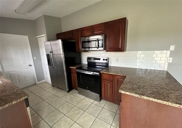 Homes for sale in Auburndale, FL | 105 Cherokee Dr, Auburndale, FL 33823 | MLS# O6409044