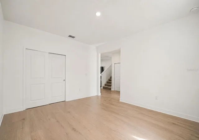 3rd image of 1304 Silo Dr, Saint Cloud, FL 34771 | MLS# O6409050