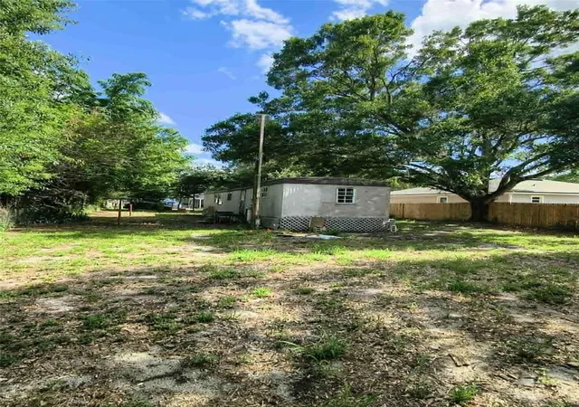 3rd image of 2840 Eaton Ave, Lakeland, FL 33803 | MLS# TB8510157