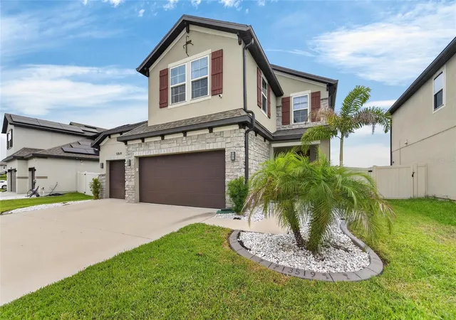 Photo 3 of Single family home for sale at 13519 Palmera Vista Dr, Riverview, FL 33579 | MLS# TB8510164 | Listing updated on 2026-10-07