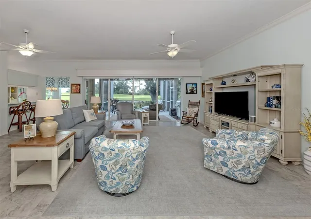 5th image of 417 Wellington Ct, Venice, FL 34292 | MLS# N6144393