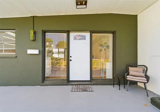 Photo 3 of Single family home for sale at 6350 Hampton Dr N, Saint Petersburg, FL 33710 | MLS# TB8510169 | Listing updated on 2026-10-14