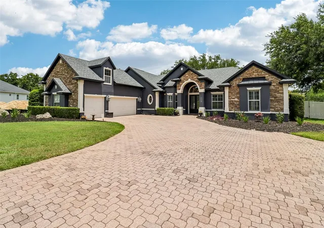 3rd image of 34028 Matthews Cvs, Leesburg, FL 34788 | MLS# G5112551