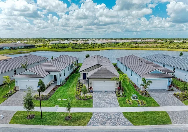 Photo 3 of Single family home for sale at 11566 Boundless Ter, Venice, FL 34293 | MLS# N6144394 | Listing updated on 2026-09-01