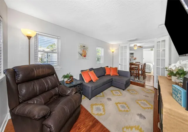 2nd image of 414 Tampa Rd, Palm Harbor, FL 34683 | MLS# TB8510203