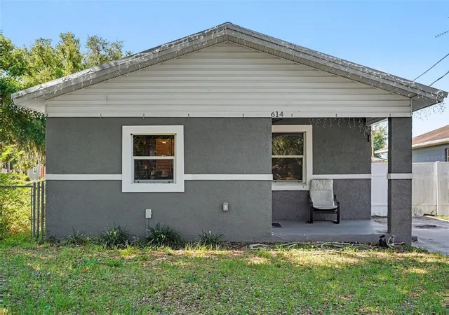 Photo 1 of Single family home for sale at 614 W 6th Street, Lakeland, FL 33805 | MLS# TB8510205 | Listing updated on 2026-10-22