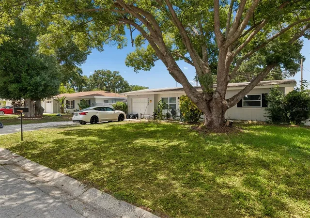 Homes for sale in Dunedin, FL | 1182 Friar Tuck Ln, Dunedin, FL 34698 | MLS# TB8510207