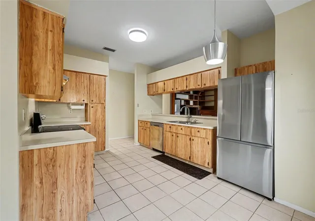 Photo 4 of Sale Pending at 1714 Larabie Ct, Brandon, FL 33511 | MLS# TB8510212 | Listing updated on 2026-10-22
