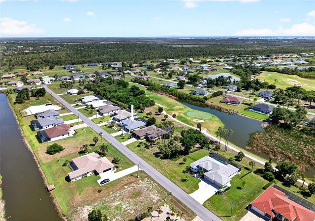 2nd image of 16 Tournament Rd, Rotonda West, FL 33947 | MLS# C7526366