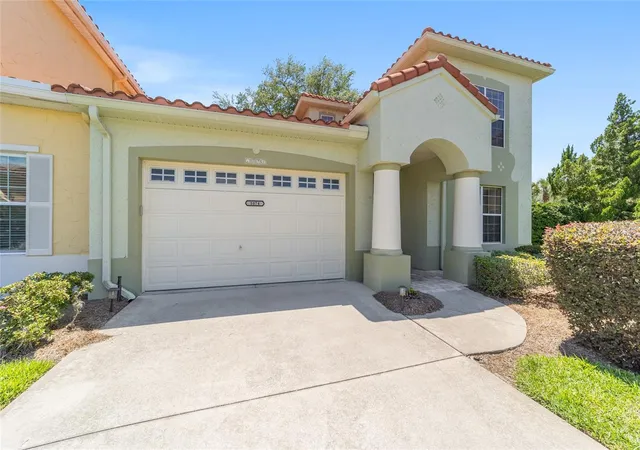 Homes for sale in Lady Lake, FL | 1074 Avenida Sonoma, Lady Lake, FL 32159 | MLS# G5112559