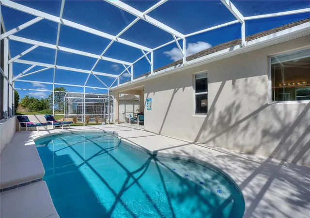 Photo 4 of Single family home for sale at 556 Bonville Dr, Davenport, FL 33897 | MLS# O6409128 | Listing updated on 2026-07-07