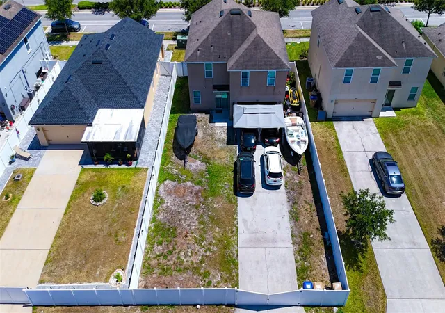Photo 3 of Single family home for sale at 1957 Red Cyn Dr, Kindred, FL 34744 | MLS# O6409138 | Listing updated on 2026-07-12