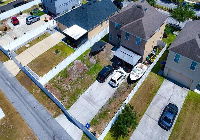 Photo 3 of Single family home for sale at 1957 Red Cyn Dr, Kindred, FL 34744 | MLS# O6409138 | Listing updated on 2026-07-12