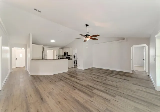 Photo 4 of Sale Pending at 4020 NE 14th Court, Ocala, FL 34479 | MLS# OM724991 | Listing updated on 2026-08-31