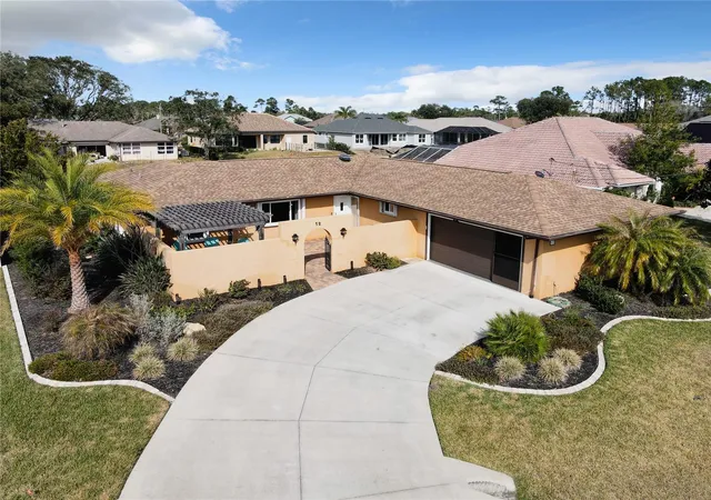 1st image of 12 Collinson Ct, Palm Coast, FL 32137 | MLS# FC318650