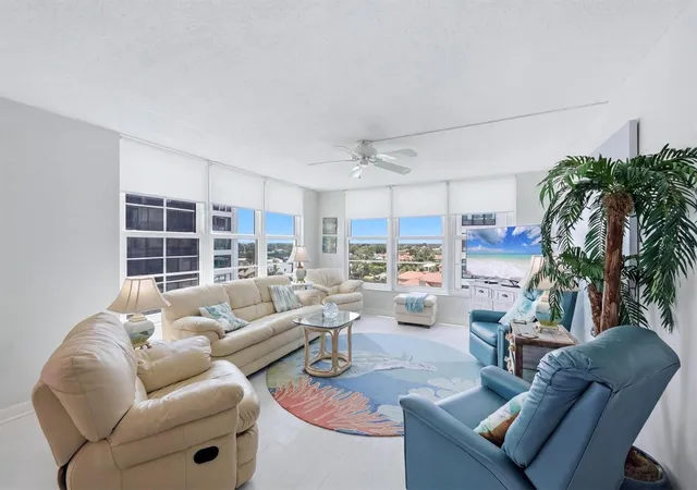 4th image of 629 Alhambra Rd, Venice, FL 34285