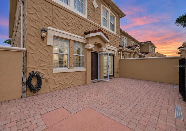 Photo 3 of Townhouse for sale at 2828 Bella Vista Dr, Davenport, FL 33897 | MLS# S5150245 | Listing updated on 2026-10-10