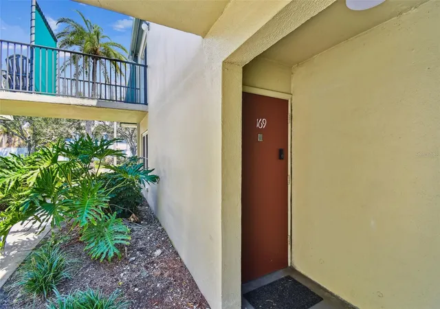 Homes for sale in Clearwater, FL | 1799 N Highland Ave, Clearwater, FL 33755
