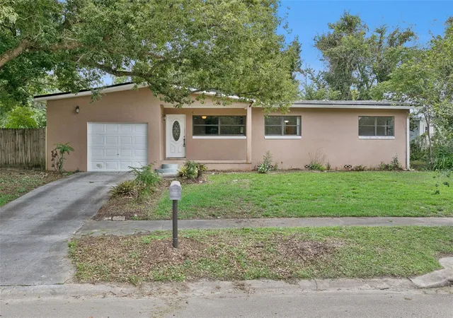 Photo 1 of Single family home for sale at 163 Lake Harriet Dr, Altamonte Springs, FL 32714 | MLS# O6409209 | Listing updated on 2026-10-02