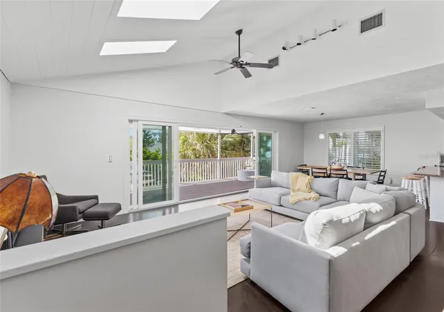 Photo 4 of Single family home for sale at 315 Spring Ave, Anna Maria, FL 34216 | MLS# A4694221 | Listing updated on 2026-05-29