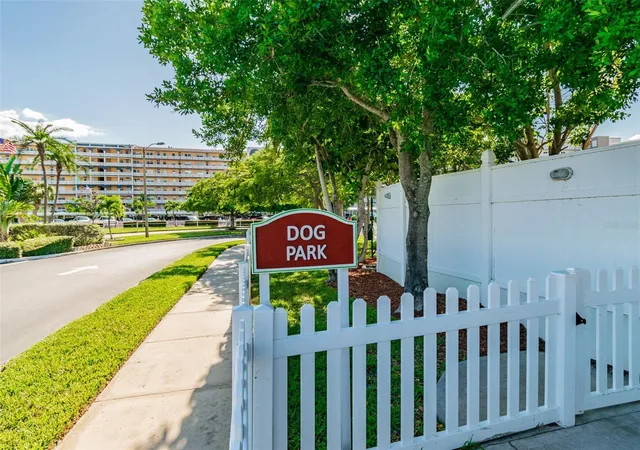 2nd image of 5955 30Th Ave S, GULFPORT, FL 33707
