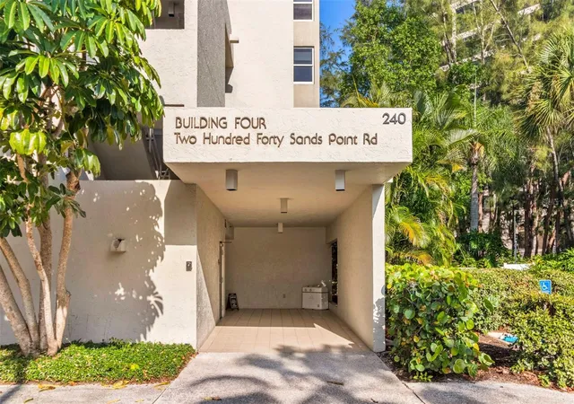 2nd image of 240 Sands Point Rd #4104, Longboat Key, FL 34228 | MLS# A4694224