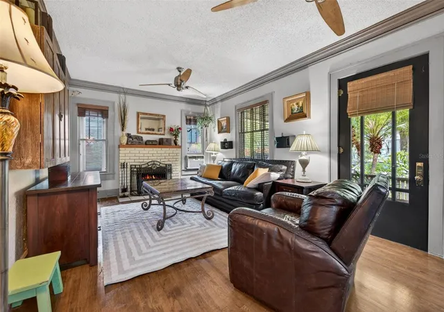 Photo 3 of Single family home for sale at 652 8th Avenue N, Saint Petersburg, FL 33701 | MLS# TB8510345 | Listing updated on 2026-07-21