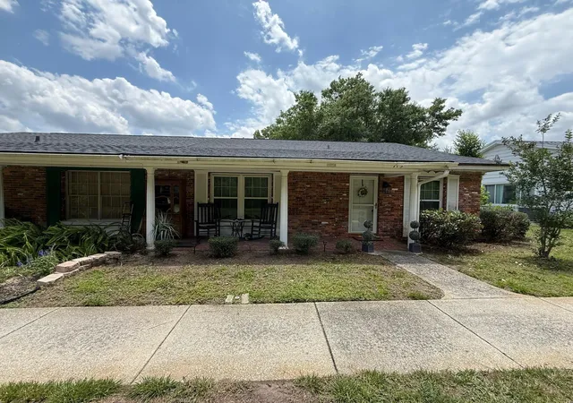 2nd image of 719 Avenue Q Se, Winter Haven, FL 33880 | MLS# O6409223