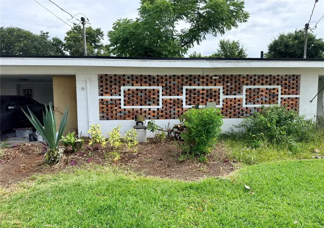 4th image of 719 Avenue Q Se, Winter Haven, FL 33880 | MLS# O6409223