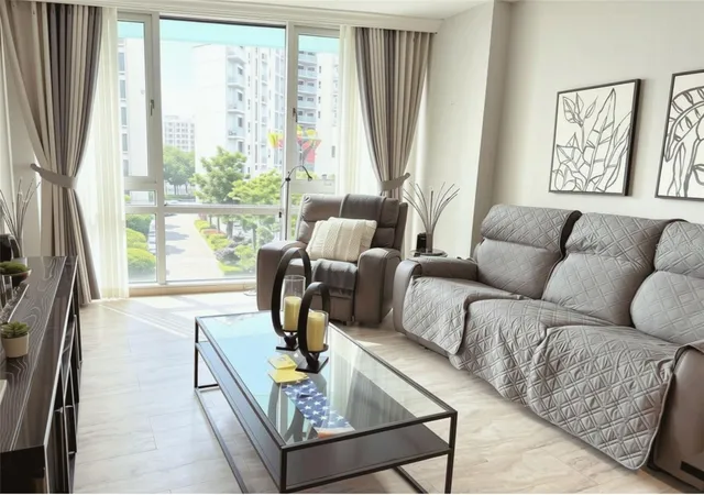 Photo 2 of Condo for sale at 322 E Central Blvd #714, Orlando, FL 32801 | MLS# O6409231 | Listing updated on 2026-09-12