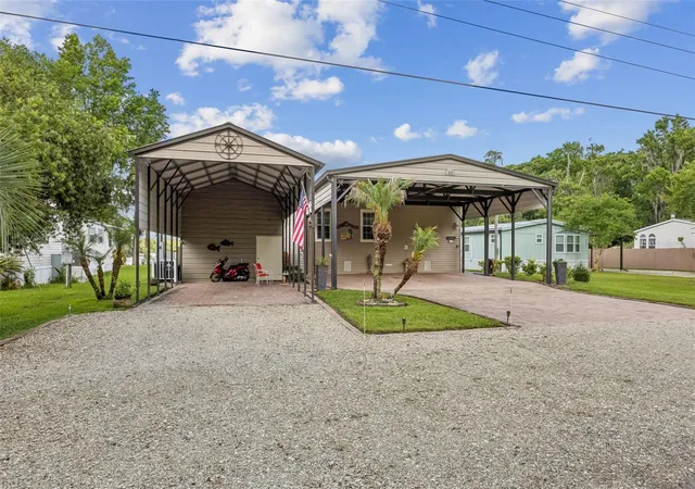 Homes for sale in Satsuma, FL | 329 Paradise Cir, Satsuma, FL 32189 | MLS# GC540449