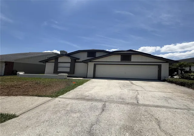 2nd image of 1859 Springwood Cir N, Clearwater, FL 33763 | MLS# TB8510363