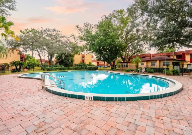 Listing Photo 3 - Condo for sale in building located at 2850 N Powers Dr, ORLANDO, FL 32818 - Unit #83