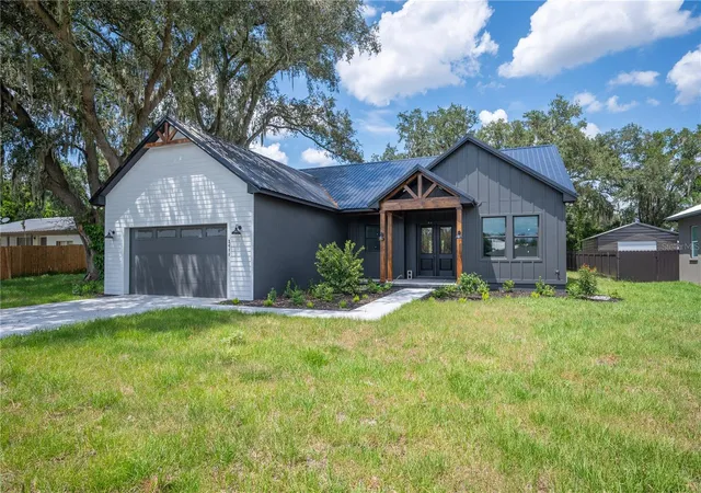 Photo 2 of Single family home for sale at 2411 Old Medulla Rd, Lakeland, FL 33811 | MLS# L4962029 | Listing updated on 2026-08-24