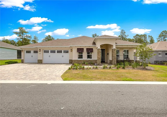 1st image of 10050 Sw 106th Cir, Ocala, FL 34481 | MLS# OM725013