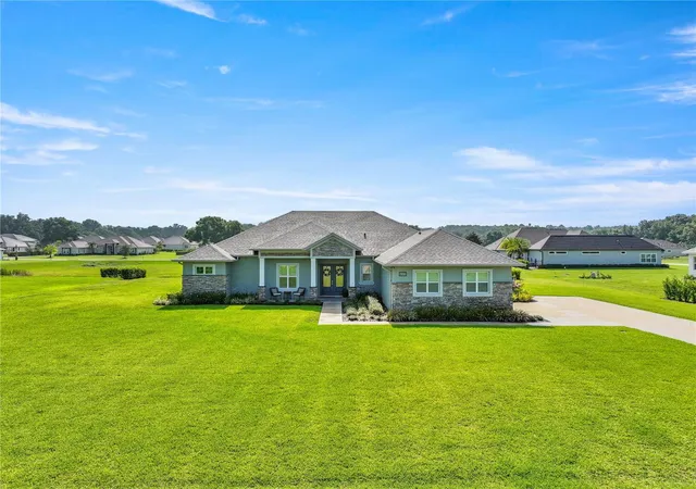 Photo 1 of Single family home for sale at 7835 Se 22nd Terrace, Ocala, FL 34480 | MLS# OM725014 | Listing updated on 2026-08-05