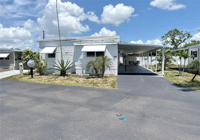 Photo 1 of Manufactured home for sale at 425 Mount Piney Ave Ne #681, Saint Petersburg, FL 33702 | MLS# TB8510414 | Listing updated on 2026-09-12
