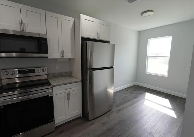 4th image of 17196 Bonnie Ave, Port Charlotte, FL 33954 | MLS# O6409287