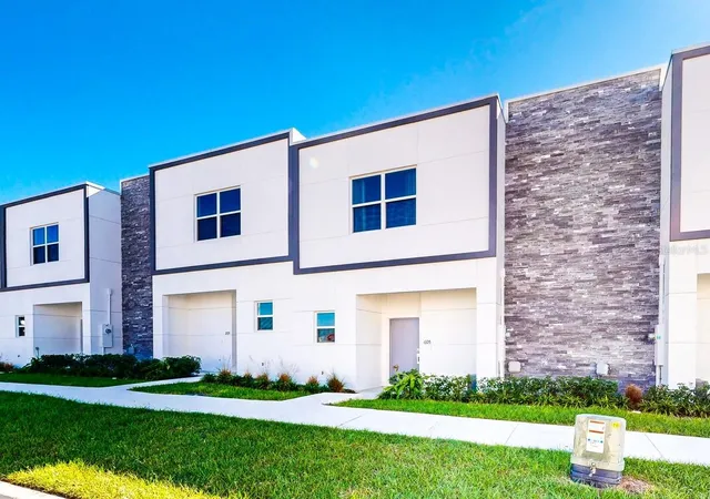 Photo 1 of Townhouse for sale at 605 Trikomo Dr, Davenport, FL 33896 | MLS# O6409292 | Listing updated on 2026-08-07