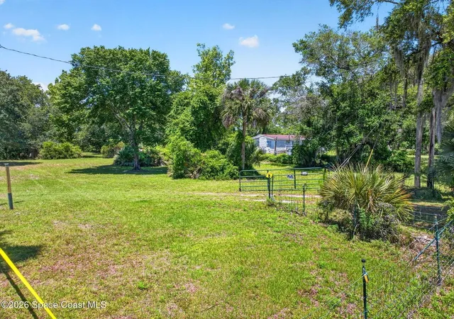 Homes for sale in Mims, FL | 6700 Us Hwy 1, Mims, FL 32754 | MLS# O6409297